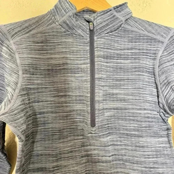 EMS Techwick Womens Size XS Half-Zip Top Fitted Pullover Blue Textured - Picture 4 of 7